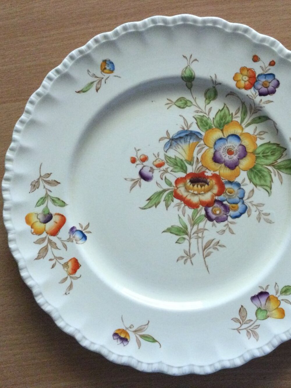 Grindley England “Sweet Nell” Floral Plate Vintage Scalloped Edge 10"